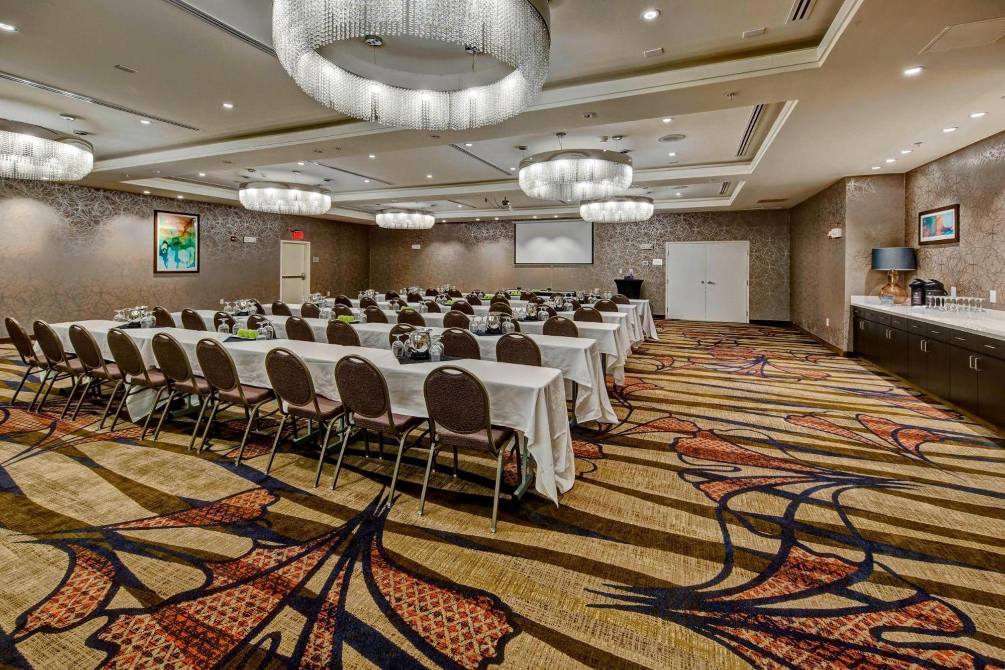 Courtyard By Marriott Oxford Hotel Exterior photo